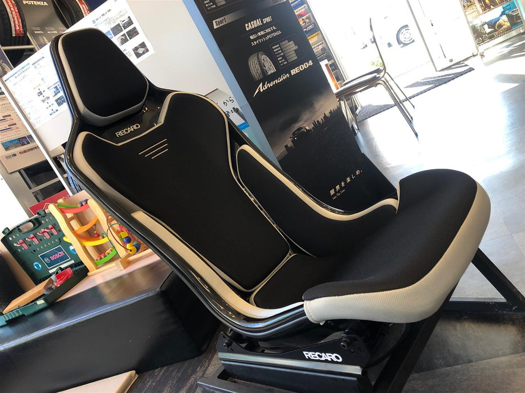 Recaro Japan RCS Fixed Bucket Seat - Black Shell - Black,Silver Fabric - 81-087.20.616-0 - Rzcrewgarage