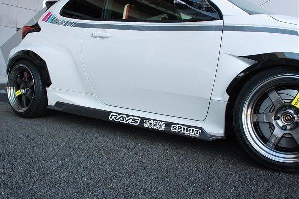 Garage Vary - Side Step (Carbon) - Toyota - Yaris GR GXPA16 - 30-8004 - Rzcrew Garage