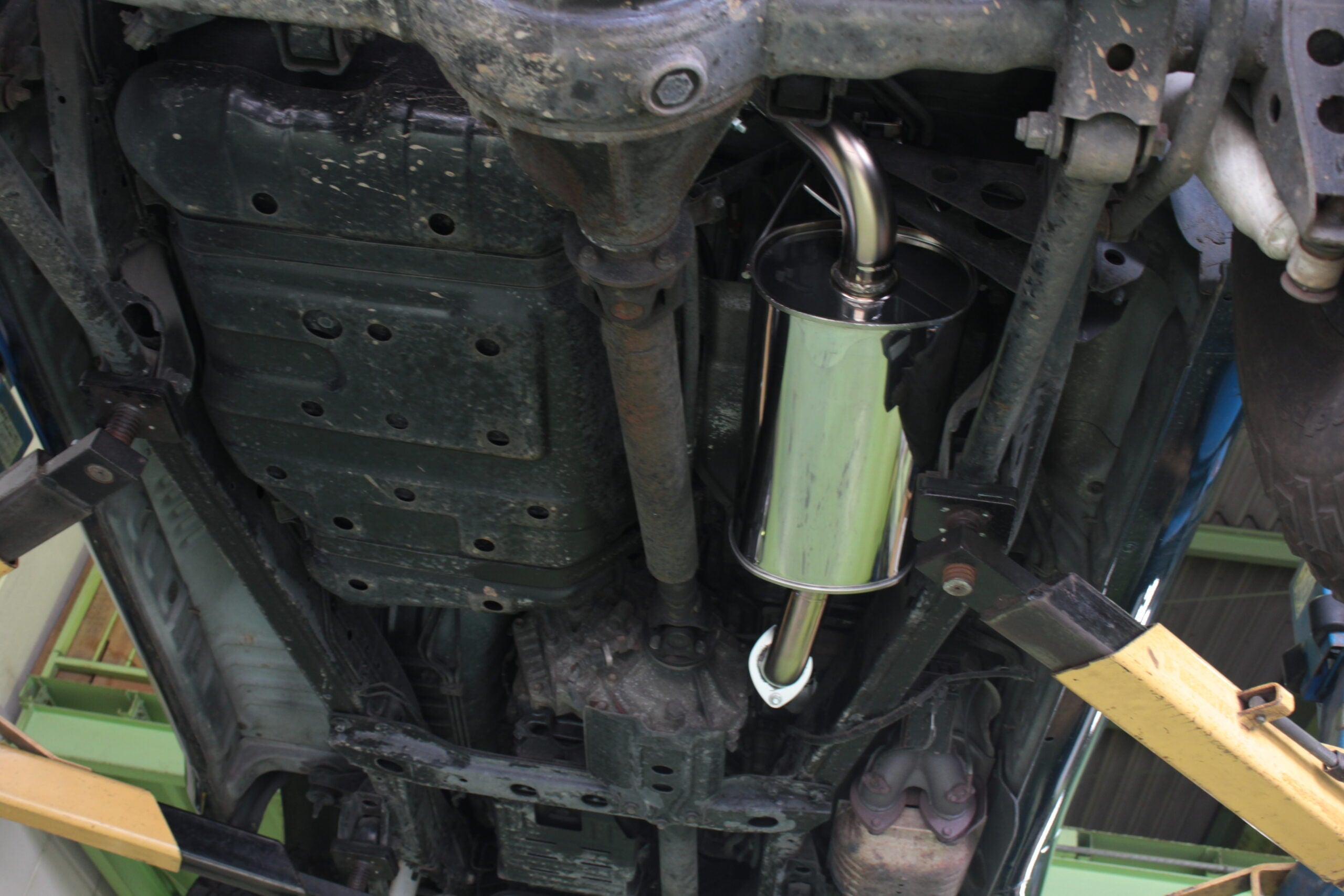 Trust Greddy Xross Exhaust N-STYLE Center Exhaust system - Toyota - Land Cruiser FZJ80G - 10114206