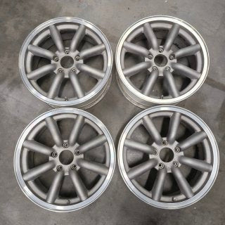 Watanabe F8F Magnesium (Second Hand set of 4) - 17x7J - 5x114.3 - ET: 40 (Silver)