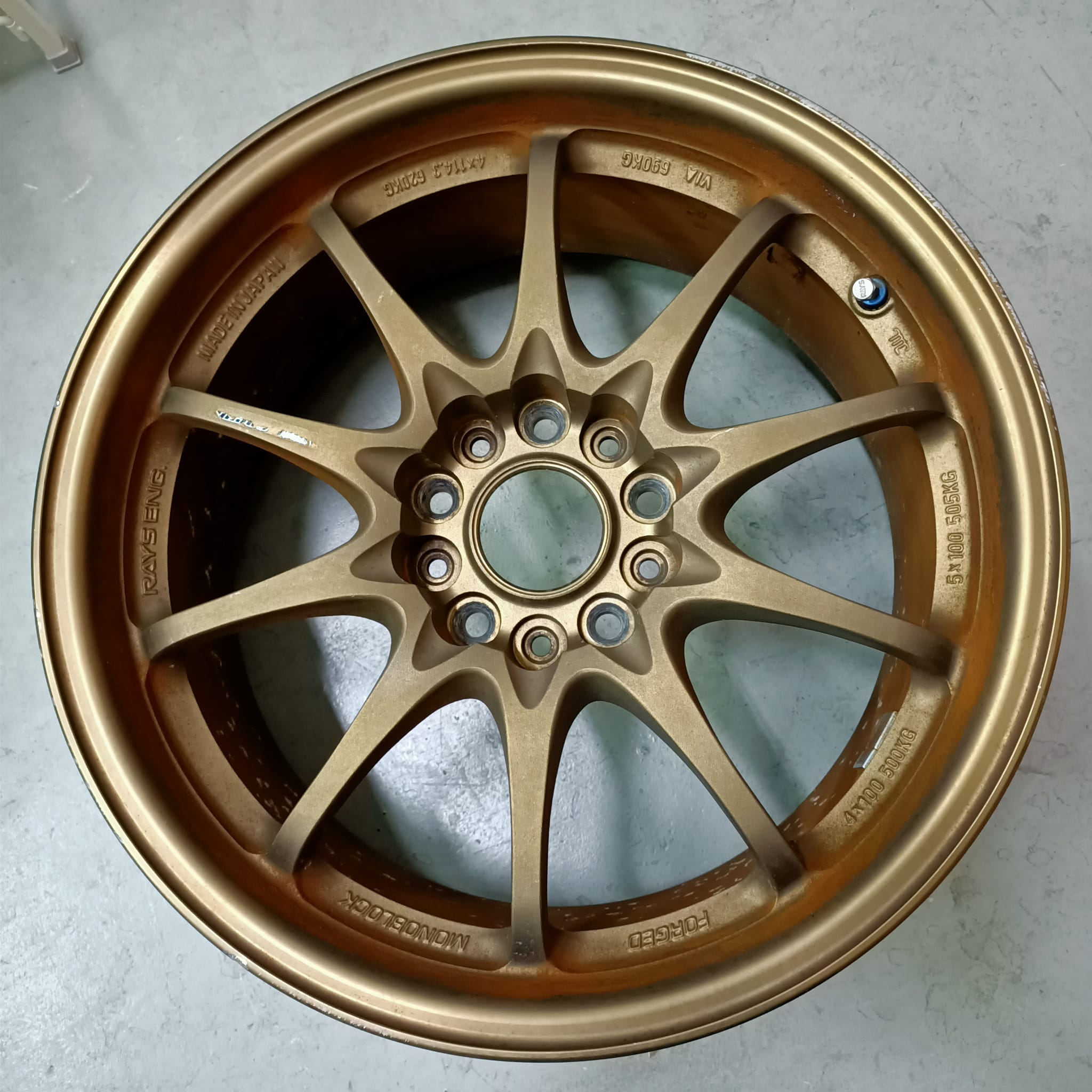 Rays CE28N (Second Hand set of 4) - 17x7.5J - 5x114.3 - ET: 33 (Bronze)