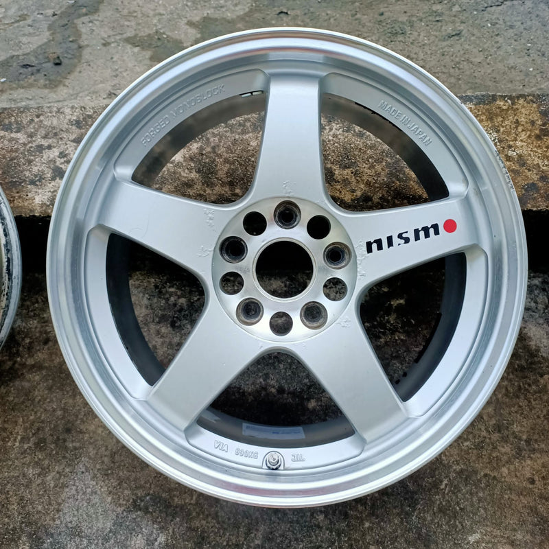 Nismo LM GT4 (Second Hand set of 4) - 17x7.5J - 5x114.3 - ET: 40 (Nismo Silver)